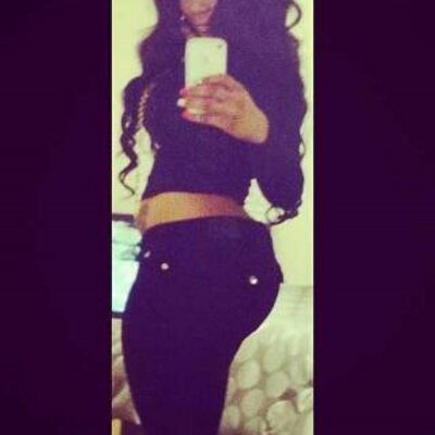 Profile Picture of Karel Douglas (@kandykisskarel) on Twitter