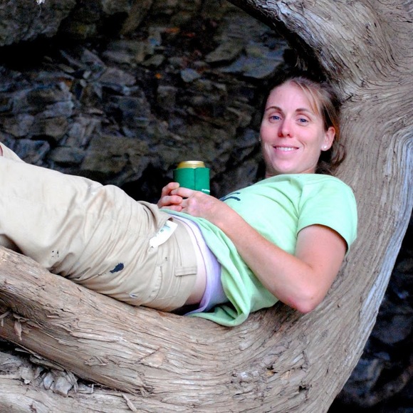 Profile Picture of Jessica Brakenwagen (@jbrak456) on Poshmark