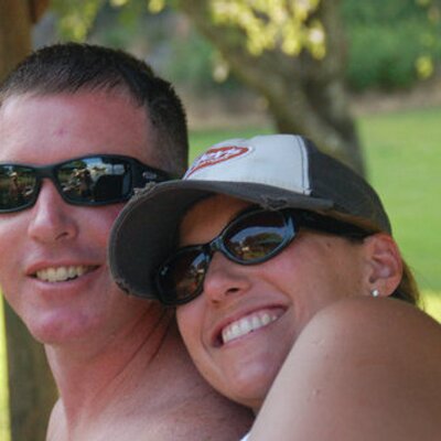 Profile Picture of Tim & Nicole Benton (@tandnbenton) on Twitter