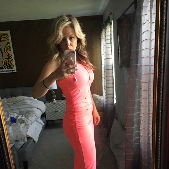 Profile Picture of Erin Van bruggen (@erinscloset228) on Poshmark