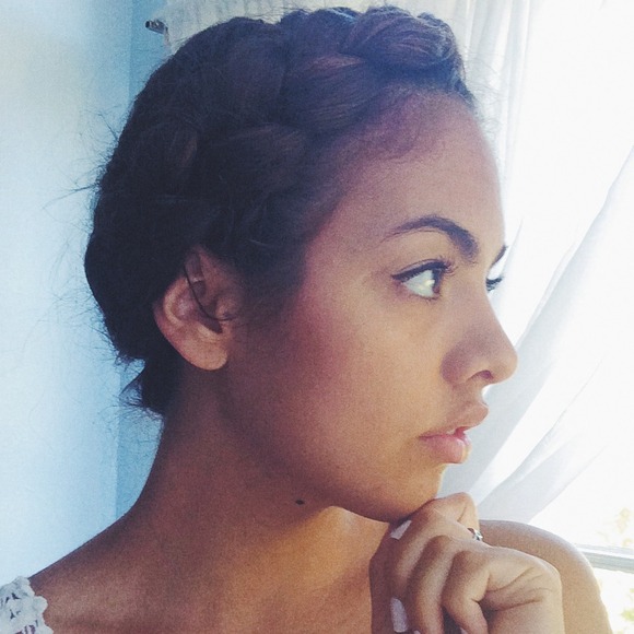 Profile Picture of Katherine Prindiville (@katprindy) on Poshmark