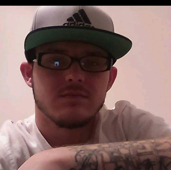 Profile Picture of Joshua Whitt (@joshuawhitt) on Poshmark