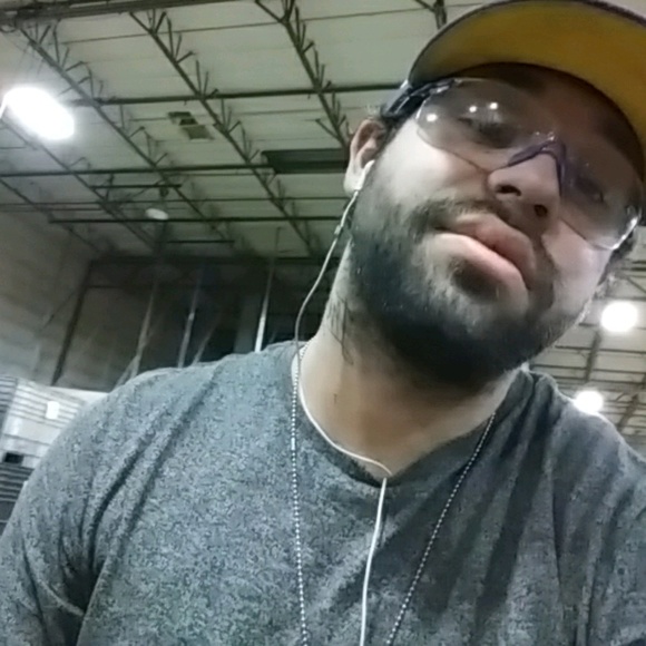 Profile Picture of Adrian Quintanilla (@drin1418) on Poshmark