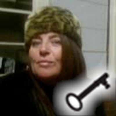 Profile Picture of Elizabeth Keatinge (@lizzyjk) on Twitter