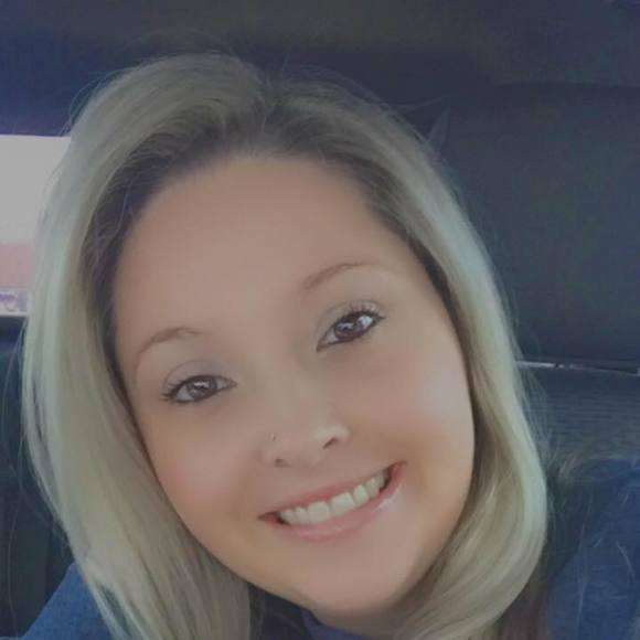 Profile Picture of Christy Scurlock (@christynicole86) on Poshmark