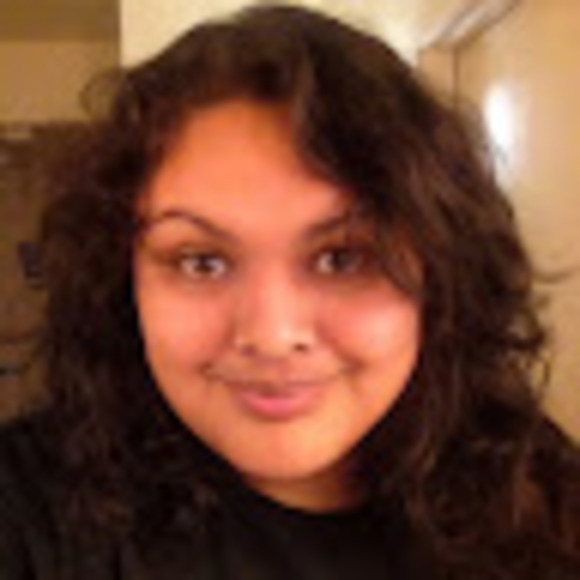 Profile Picture of Itzel Martinez (@ayamahenrocks) on Poshmark