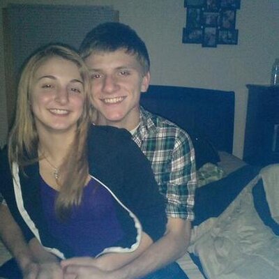 Profile Picture of Jen Degrandchamp (@jenbear409) on Twitter