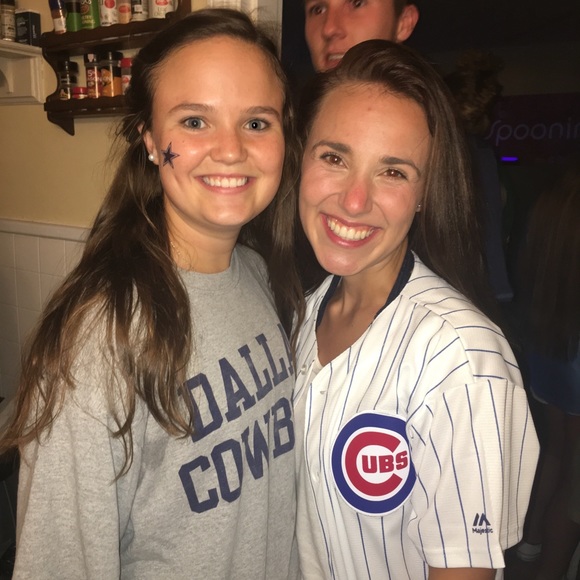 Profile Picture of Sabrina Enrici (@senrici30) on Poshmark