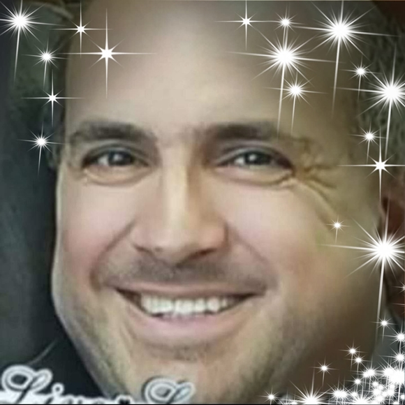 Profile Picture of Peter Russo (@peteybz) on Poshmark