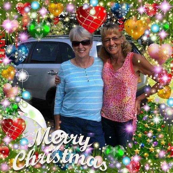 Profile Picture of Debbie Bray (@wasntmesosmile) on Poshmark