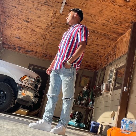 Profile Picture of Chris Uraje (@chrisuraje12) on Poshmark