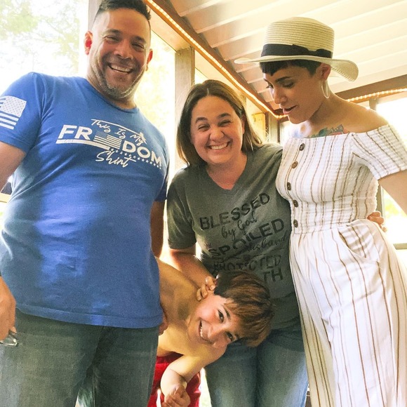 Profile Picture of Ouida Castillo (@queenouida) on Poshmark