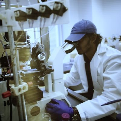 Profile Picture of Michael B. Fernando (@Mbfneuro) on Twitter