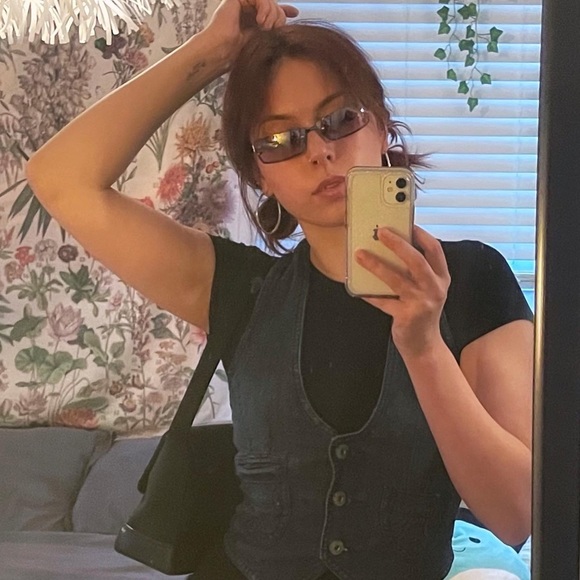Profile Picture of Sasha Bloom (@sashabloom) on Poshmark