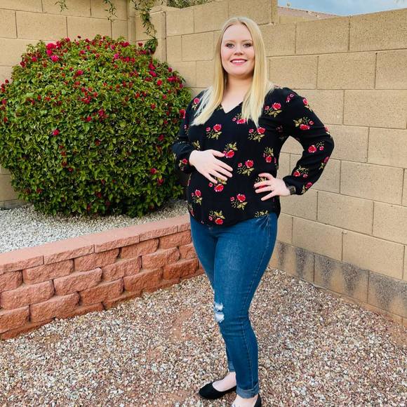 Profile Picture of Audrey Baumer (@audrey0114) on Poshmark