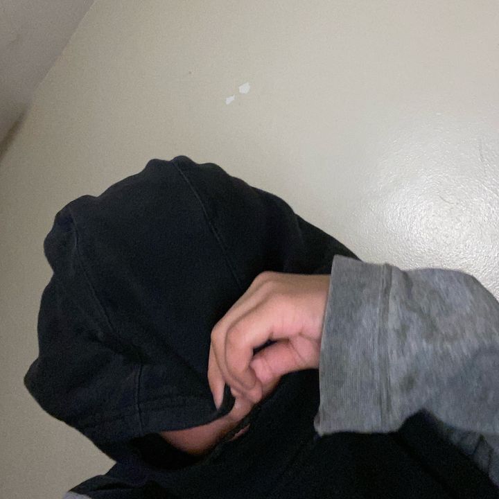 Profile Picture of Kenneth (@osmarponce39) on Tiktok