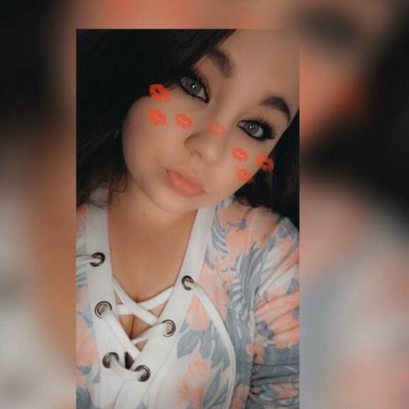 Profile Picture of Haley Mcelroy (@haleymcelroy45) on Poshmark