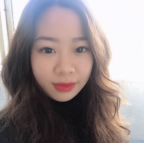 Profile Picture of Cindy Xiao (@810663914) on Poshmark