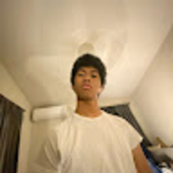 Profile Picture of Benjamin Beasley (@benjaminbeas699) on Poshmark