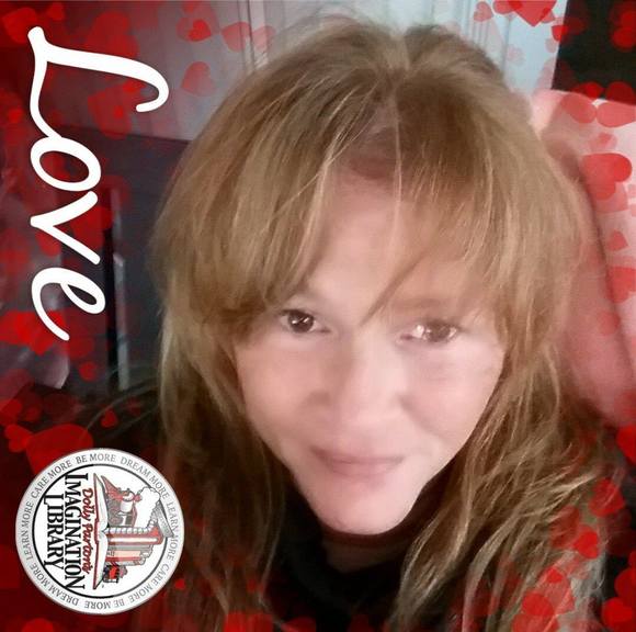 Profile Picture of Robin Wasilenko (@loveis143) on Poshmark