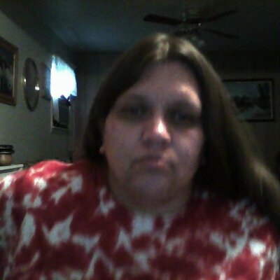 Profile Picture of Michelle Littlefield (@theroseinid) on Twitter