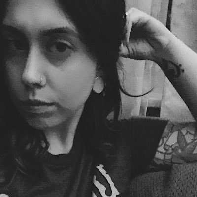 Profile Picture of Leslie Barton (@seasoninreverse) on Twitter