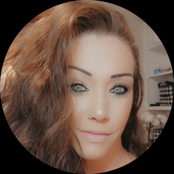 Profile Picture of Erica Pruett (@erikkahscloset) on Poshmark