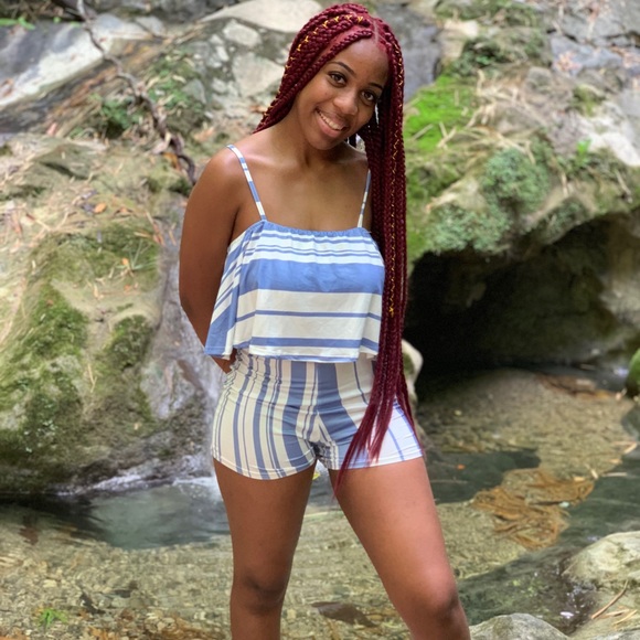 Profile Picture of Junei Laraque (@junlara827) on Poshmark