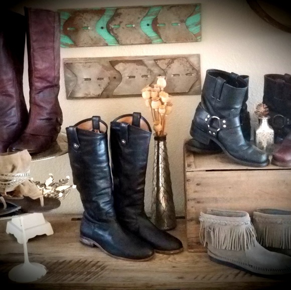 Profile Picture of Jennifer Whitebread (@jwhitebread) on Poshmark