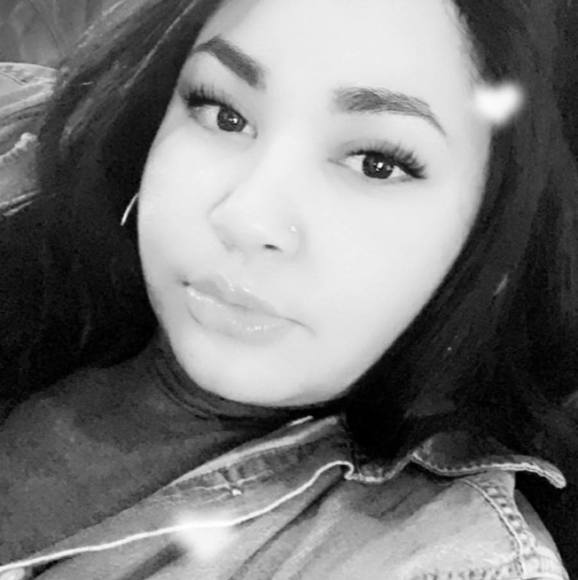 Profile Picture of Gabriella Murray (@gabriellam14) on Poshmark