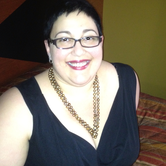 Profile Picture of Rachel Hachey (@shoegirl27) on Poshmark