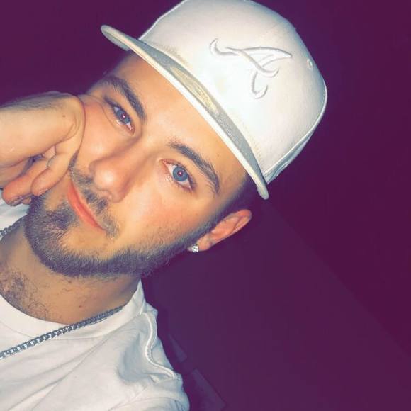 Profile Picture of Cole Scobbie (@colescobbie07) on Poshmark