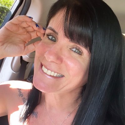 Profile Picture of Silvana Fernandes (@Silfnavarro) on Twitter