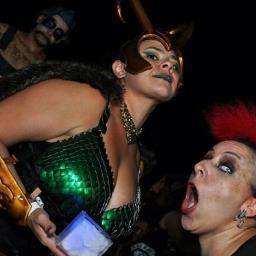 Profile Picture of Robby Gibson (@ladyrobintime) on Twitter