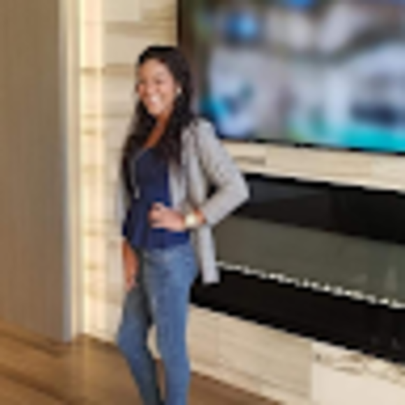 Profile Picture of Jacqueline Casey (@jacquelineca223) on Poshmark