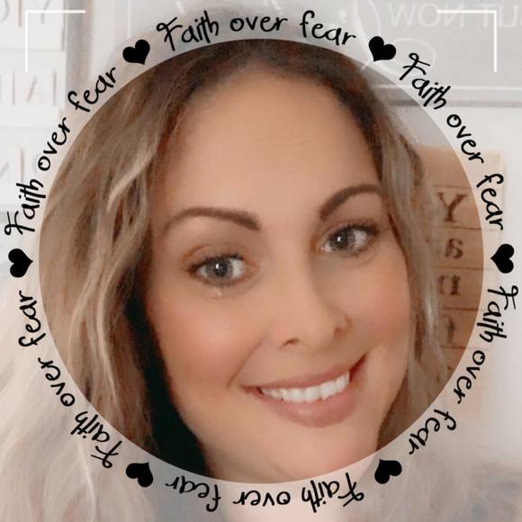 Profile Picture of Amy Soltero (@mrssoltero16) on Poshmark