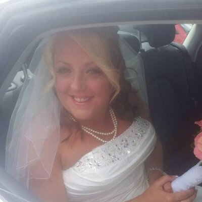 Profile Picture of Corrine Sutherland (@ISpowart) on Twitter
