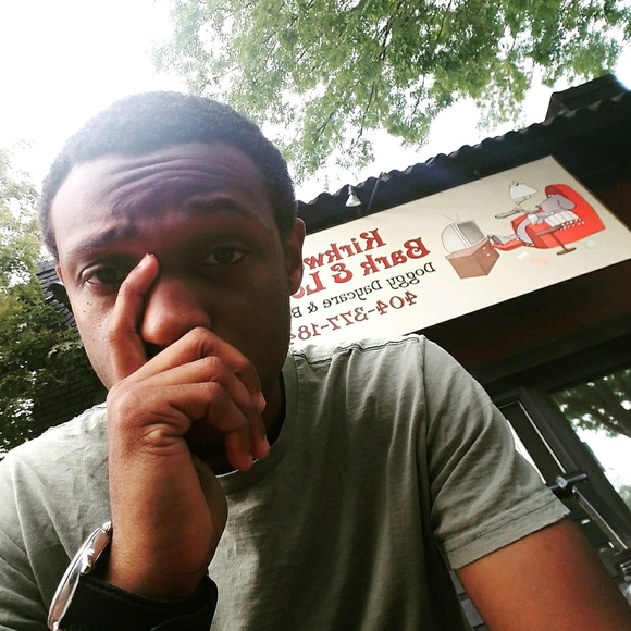 Profile Picture of Corey Peterson (@copeterson194) on Poshmark