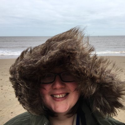 Profile Picture of Louise Cummins (@weezyduffy) on Twitter