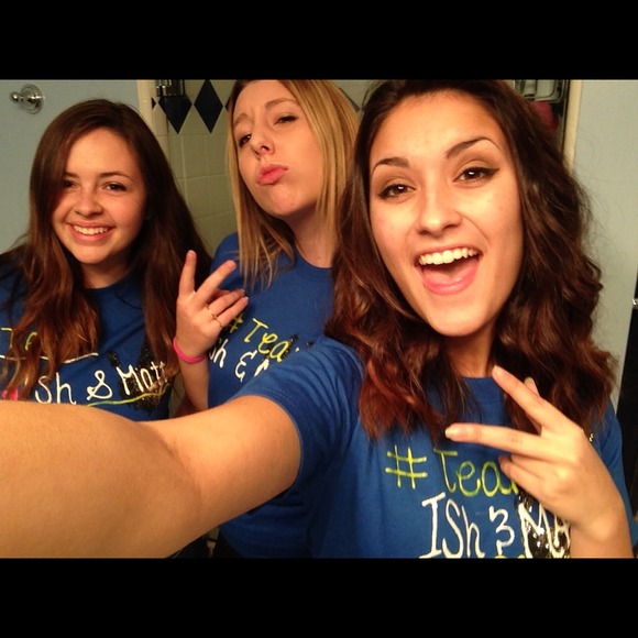 Profile Picture of Bianca Gee (@biancaakaa) on Poshmark