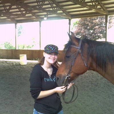 Profile Picture of Amber Crain (@VeryRandomName) on Twitter