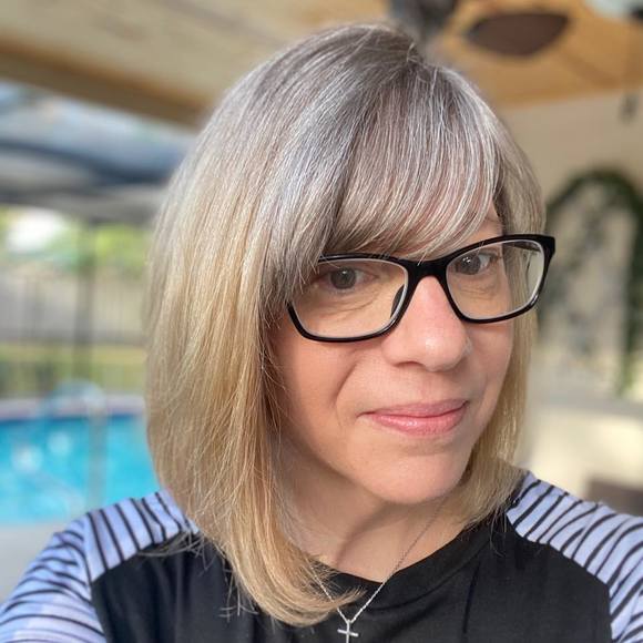 Profile Picture of Monica Schneider (@19monica69) on Poshmark