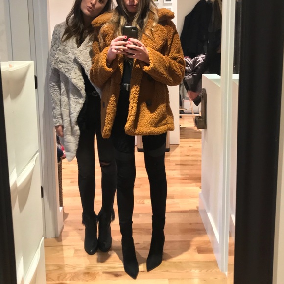 Profile Picture of Allie Wildstein (@alliewildstein) on Poshmark