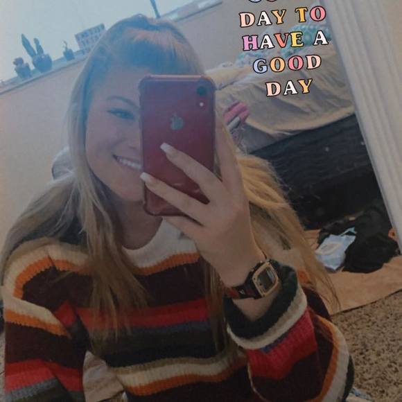 Profile Picture of Jennah Coffman (@jennahhh244) on Poshmark