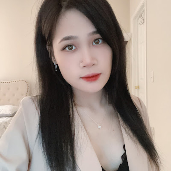 Profile Picture of Nguyễn ngọc Quỳnh trâm (@trixie_ng1712) on Poshmark