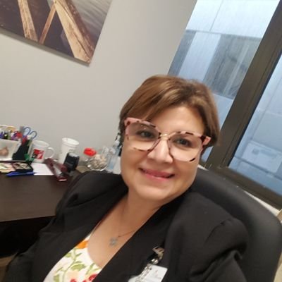 Profile Picture of Iris Linette Rivera (@IrisIrivera) on Twitter