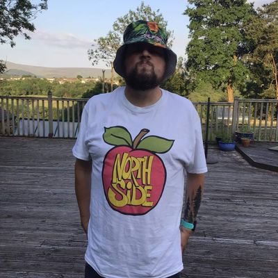 Profile Picture of Scott Larkin Ⓥ (@ScottLarkin365) on Twitter