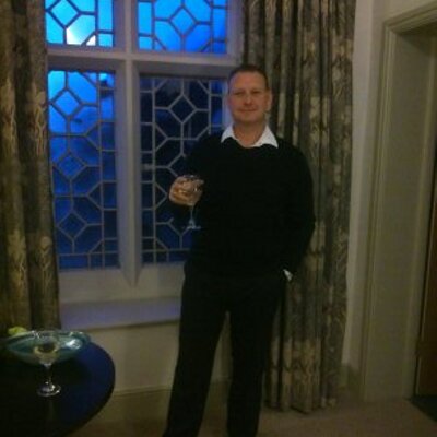 Profile Picture of Darren Coe (@DazCoe) on Twitter