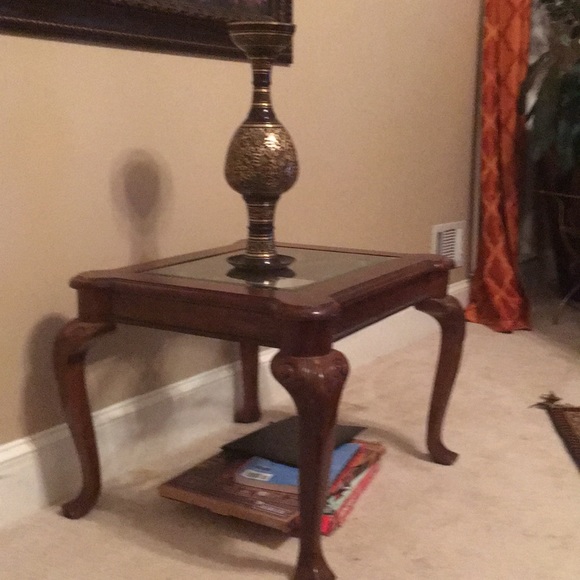 Profile Picture of Cynthia Apiyo (@cynthiaapiyo) on Poshmark