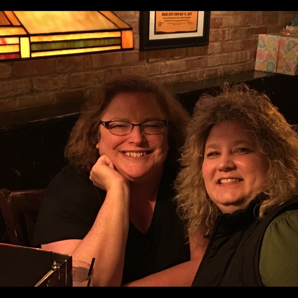 Profile Picture of Susan Wiberg (@swiberg) on Poshmark